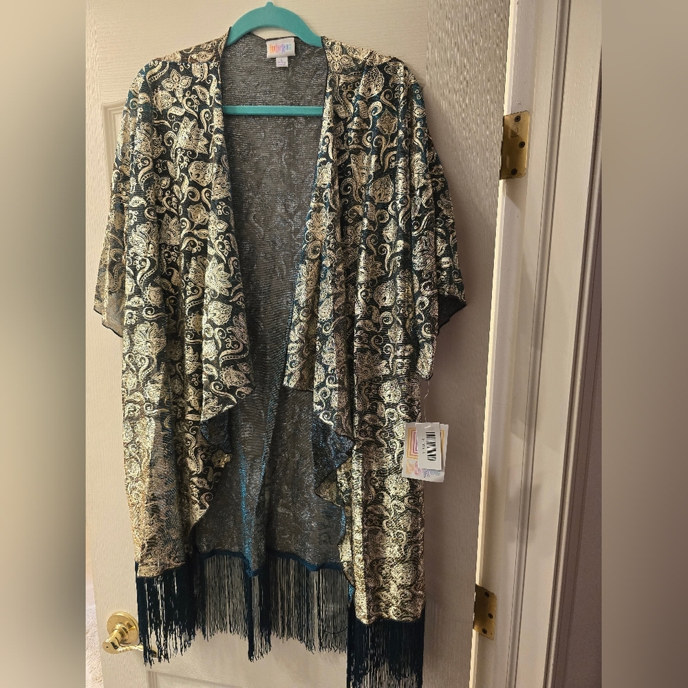 Elegant Paisley Fringe Kimono